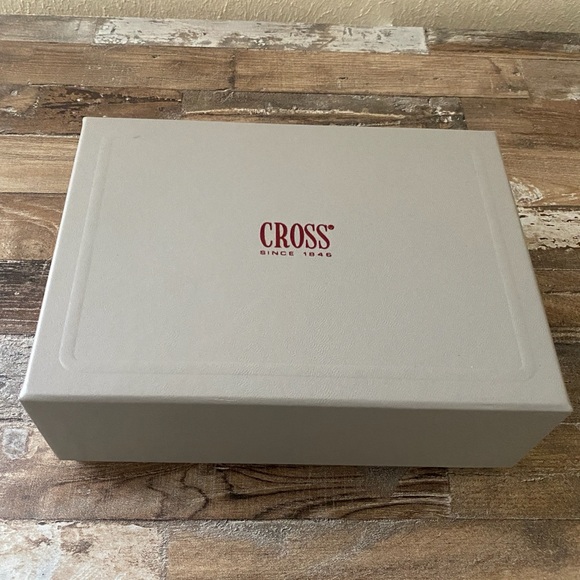 Cross Refillable Pen with Metallic Finish Base - Picture 5 of 5